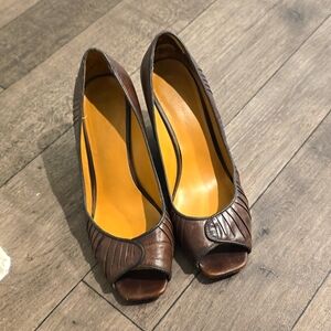 6/29 NINE WEST PEEP TOE